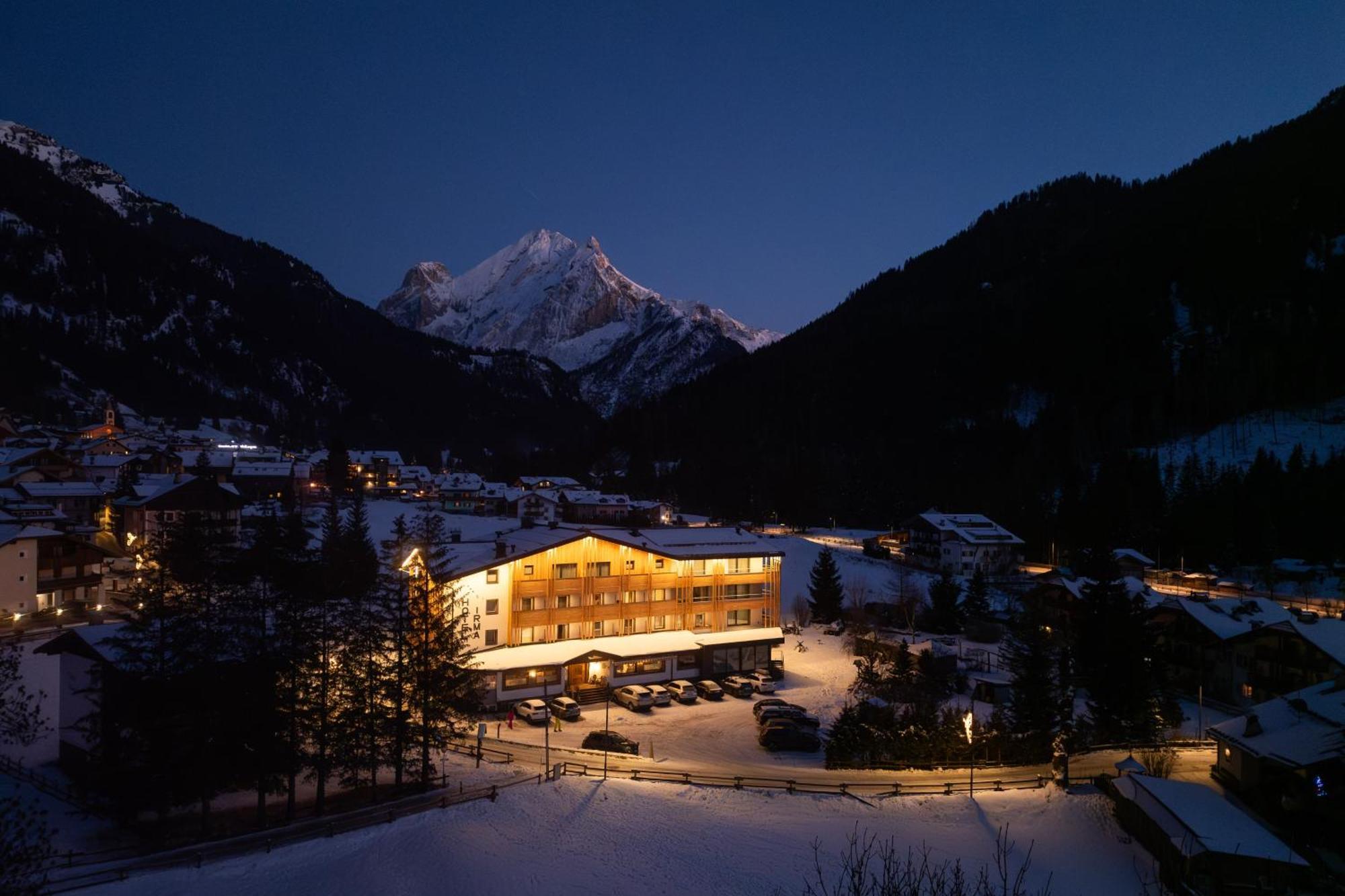 Dolomiten Hotel Irma Canazei Esterno foto