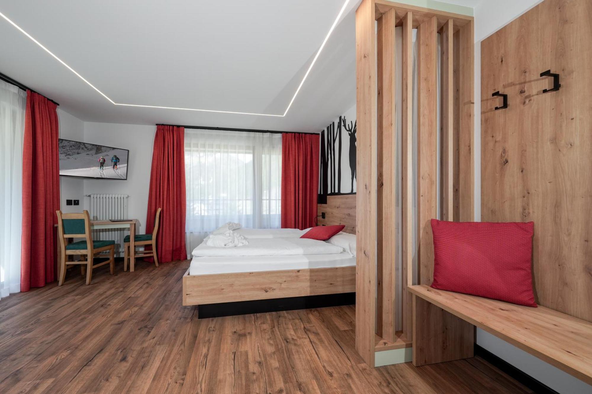 Dolomiten Hotel Irma Canazei Esterno foto